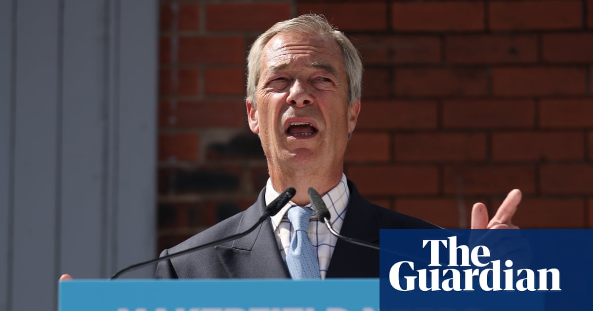 Farage vows to ban foreign nationals from social housing as byelection looms | Reform UK