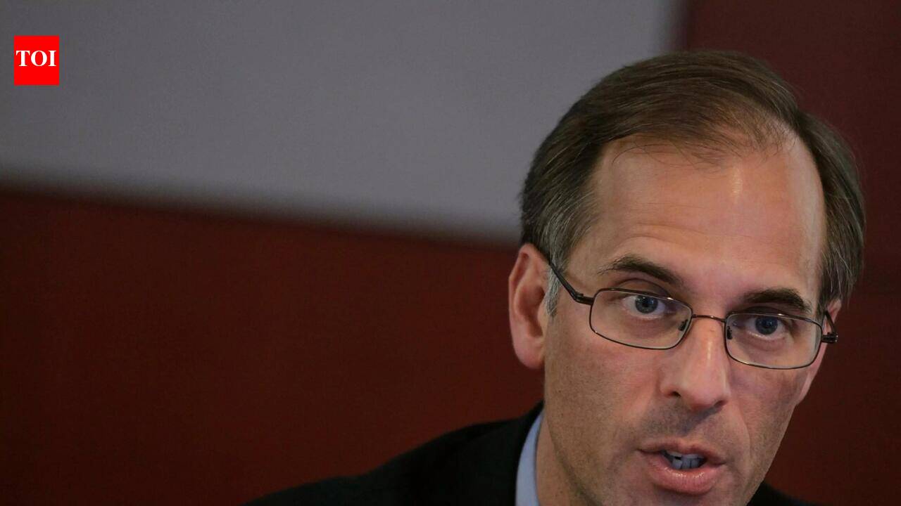 Moody's Analytics chief economist Mark Zandi, who warned of US recession, 'agrees' with government's restrictions on Anthropic Fable AI models; say: Optimism over AI is warranted, but ...
