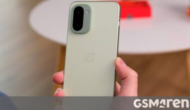 OnePlus defies RAM crisis, offers the 15R with more memory