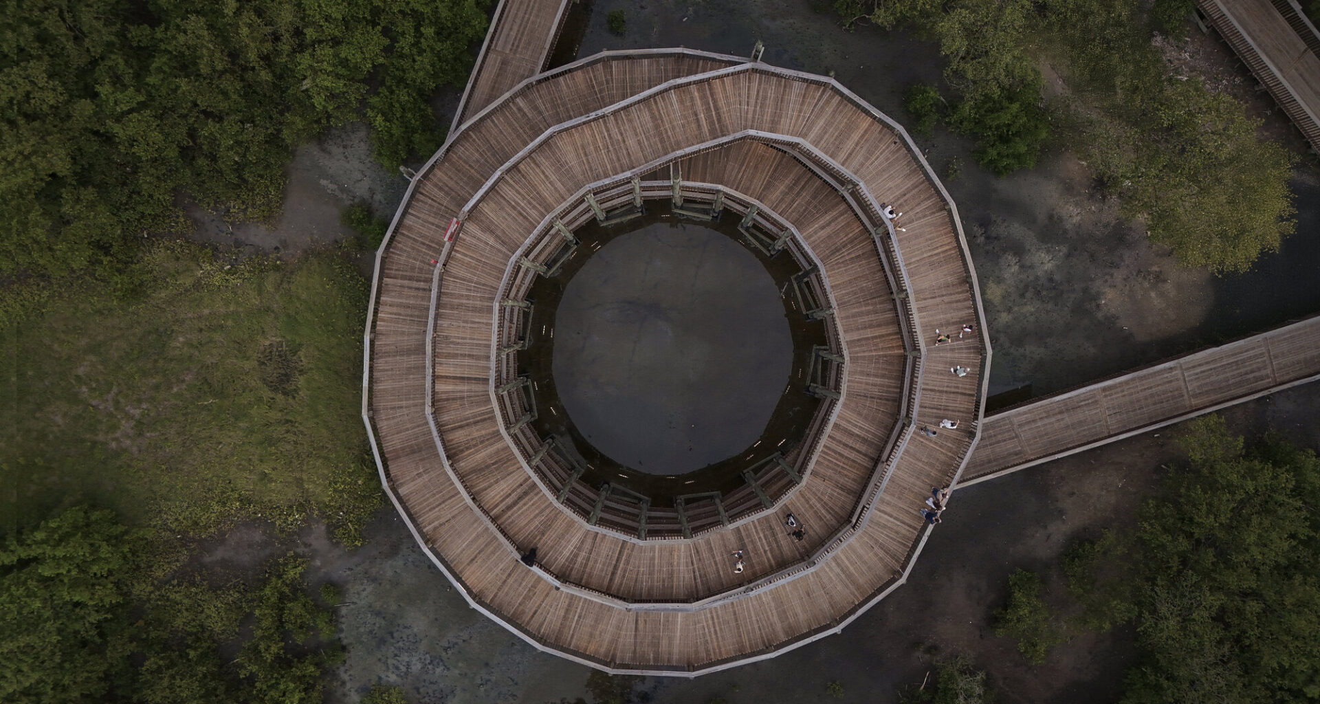 Ecopark Ciénaga de Mallorquín / DEB + El Equipo Mazzanti