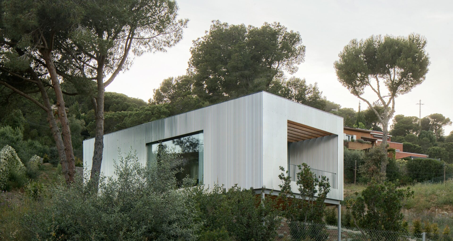 Casa 144º / Jaime Prous Architects