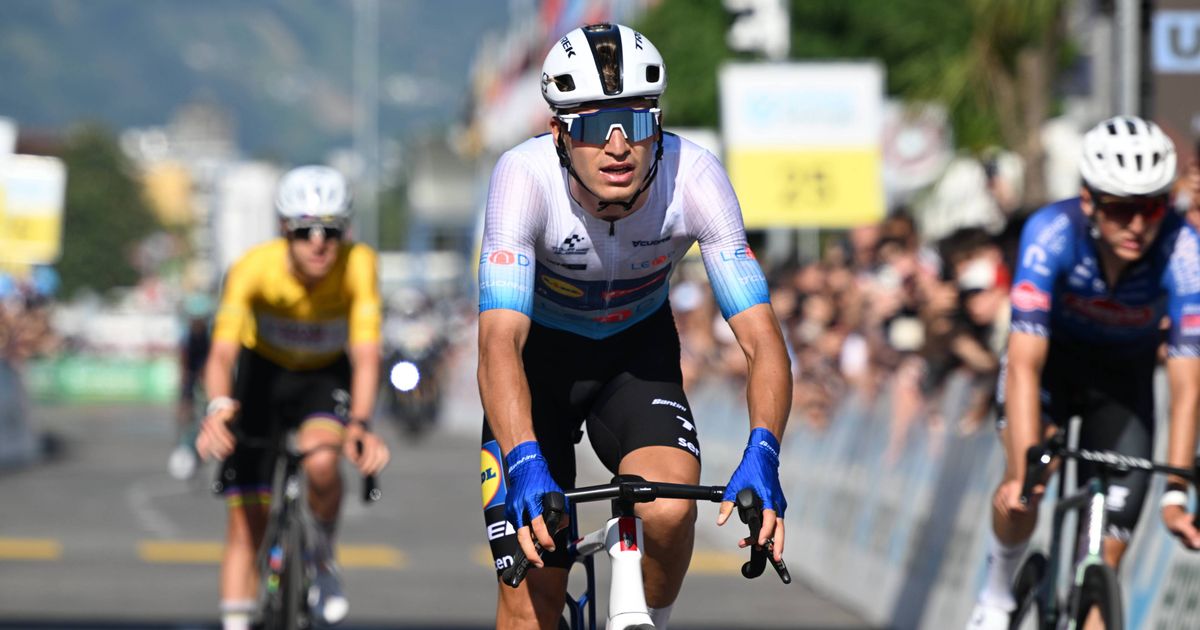 Tadej Pogačar had a shadow at tour de Suisse stage 2