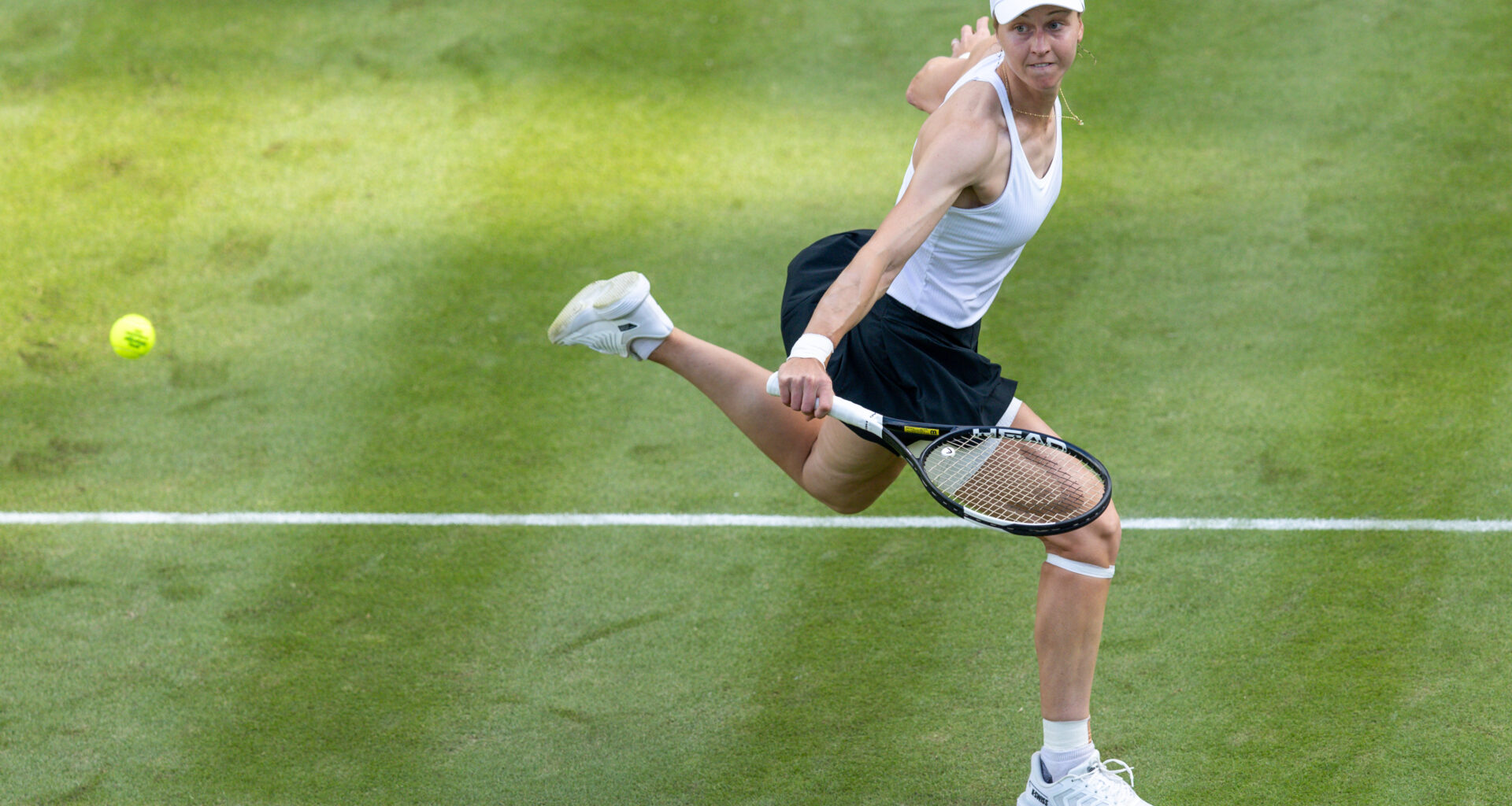 Samsonova snaps five-match losing streak to reach second round in Bad Homburg