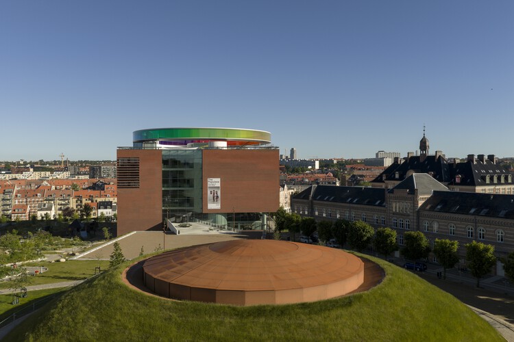 As Seen Below – The Dome, a Skyspace / James Turrell + SHL - Exterior Photography