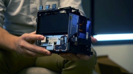 The full cooling assembly is visible here, alongside a partially disassembled Steam Machine. Click images to enlarge. 