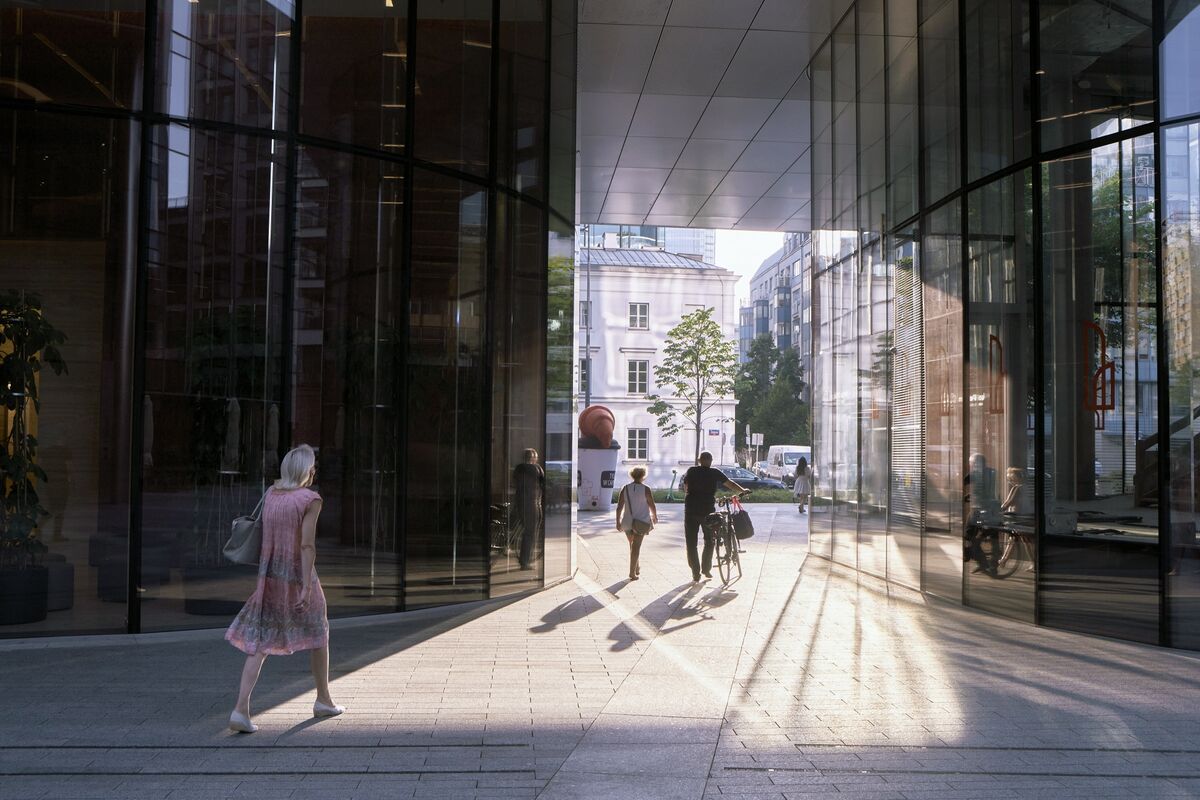 AI Could Boost Poland’s Economy by 12% by 2035, World Bank Says