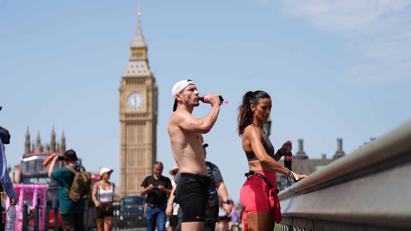Hundreds of schools to close as UK braces for record-breaking June heat