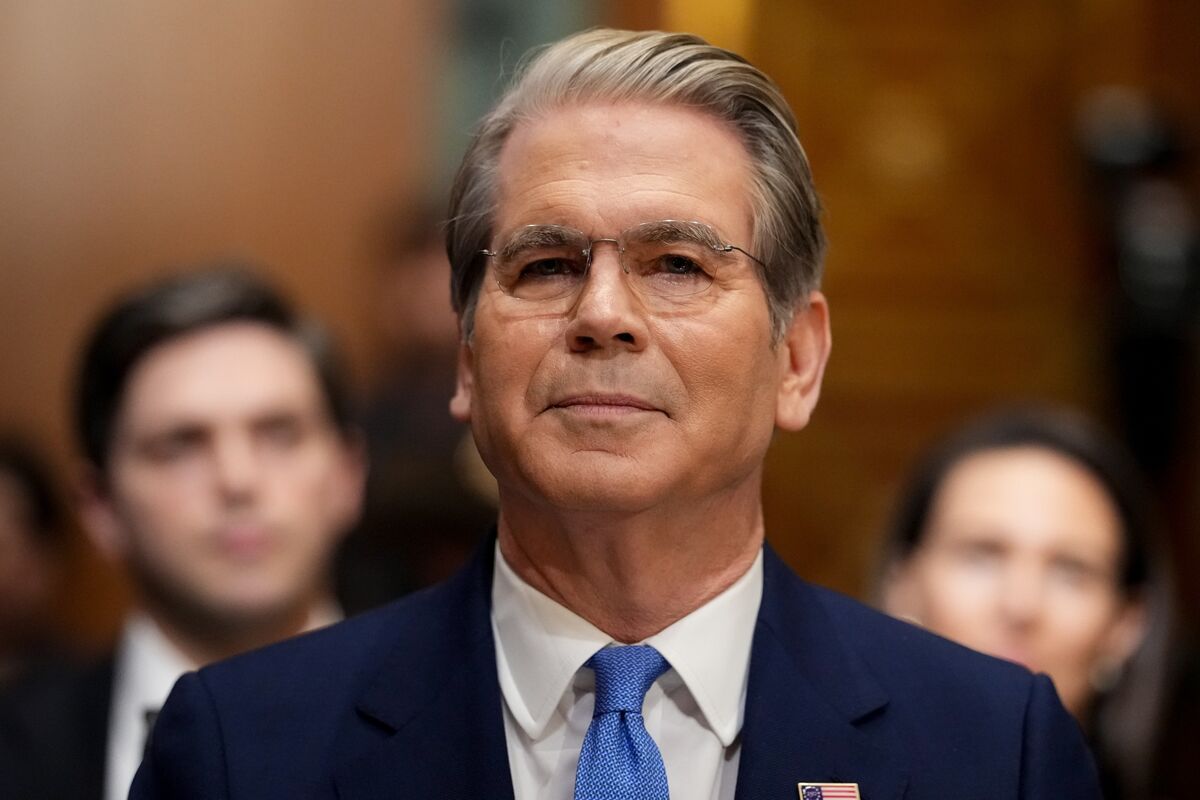 Bessent Signals Confidence in Warsh, Sees Inflation Coming Down