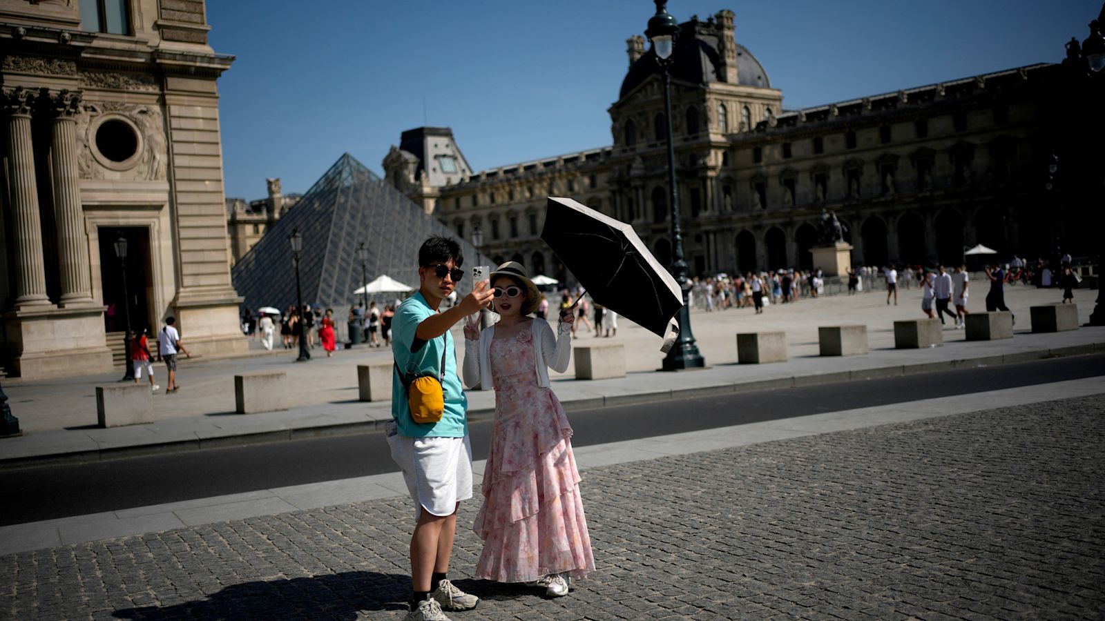 France records historic 44.3C as Europe heatwave leaves dozens dead