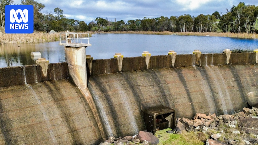 Councils deny EnergyCo town water for New England REZ construction