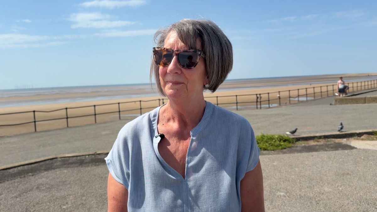 Sandra Worsley, 67