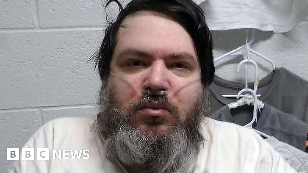 Nicholas Rossi: Rapist who faked death and fled to Scotland dies in US prison - BBC