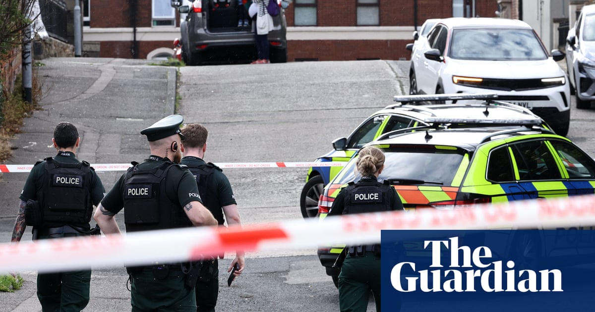 Man seriously injured in Belfast stabbing Starmer describes as ‘sickening’ | UK news