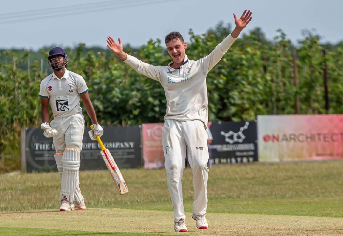 Kent’s Jaydn Denly impresses with bat and ball - sharing 131-run stand with dad Sam Denly