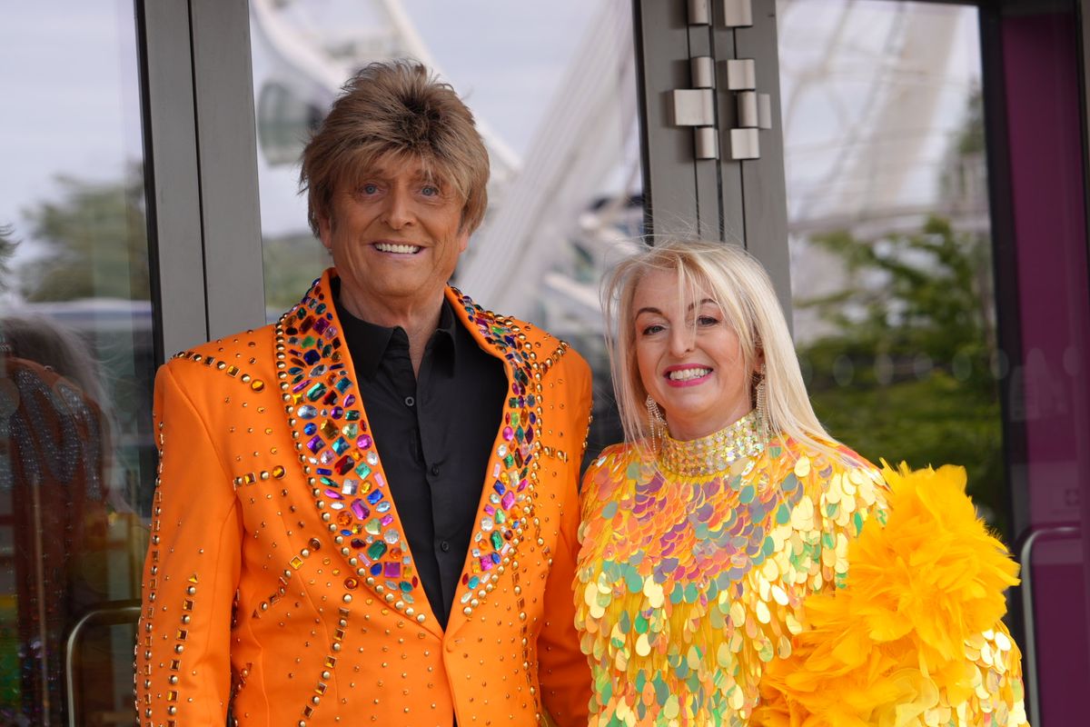 Barry Manilow fans Wayne Denton and Janet Martin