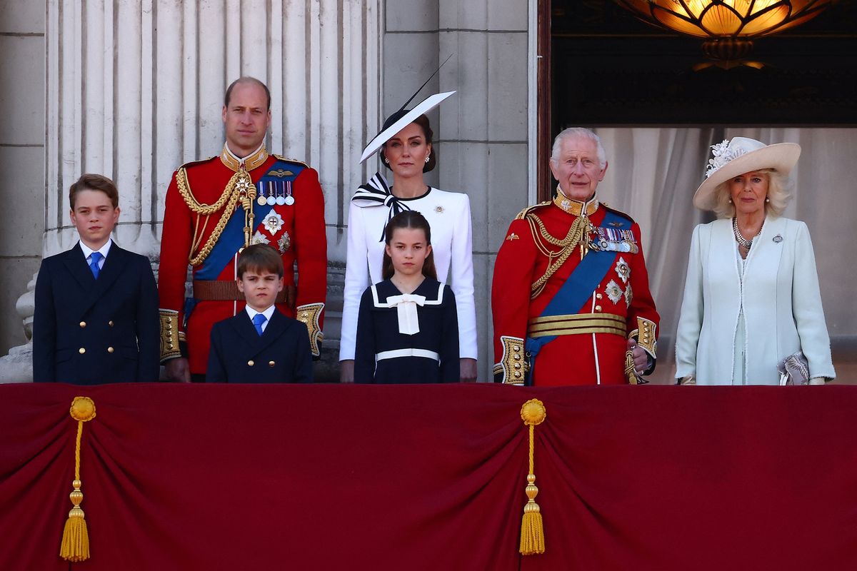 royals on balcony