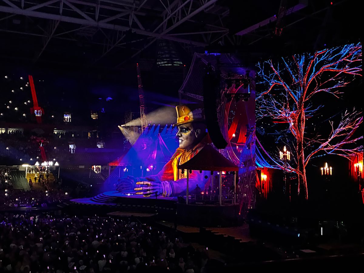 A wide shot of the show