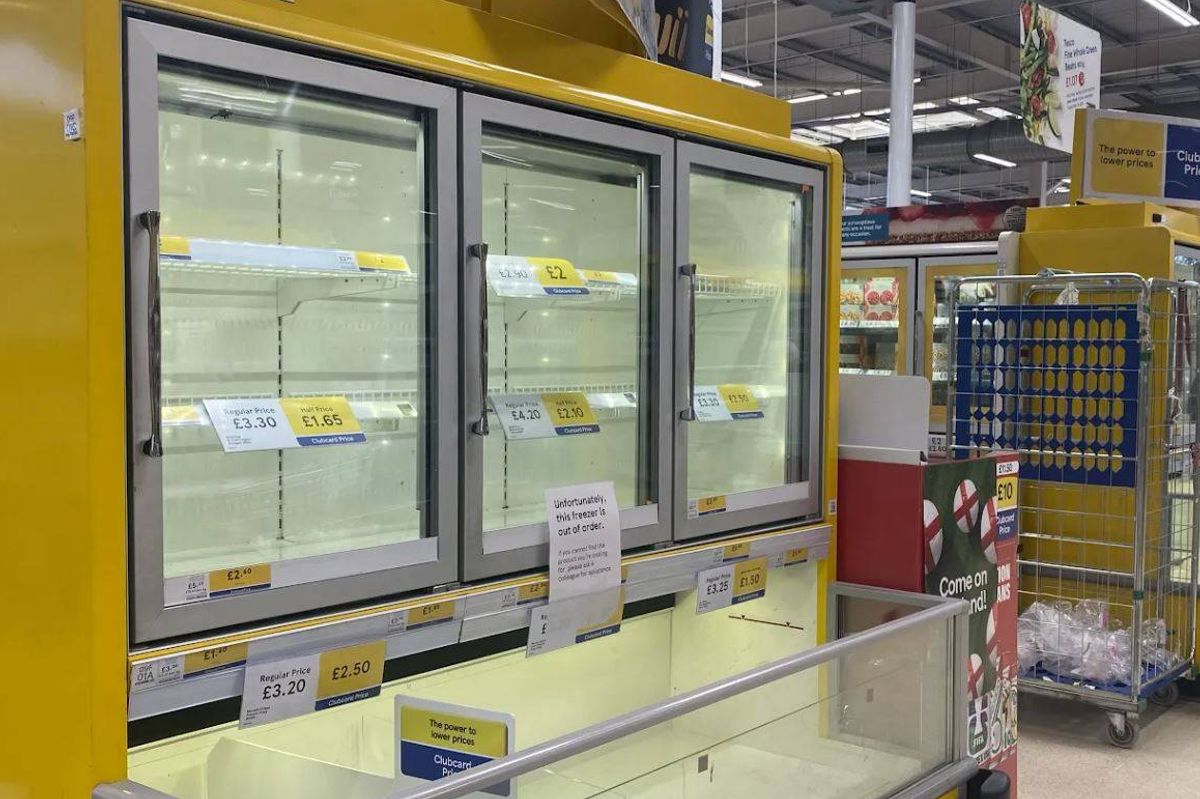 There's been fridge chaos in major supermarkets with shelves left empty amid the 'extreme' heatwave