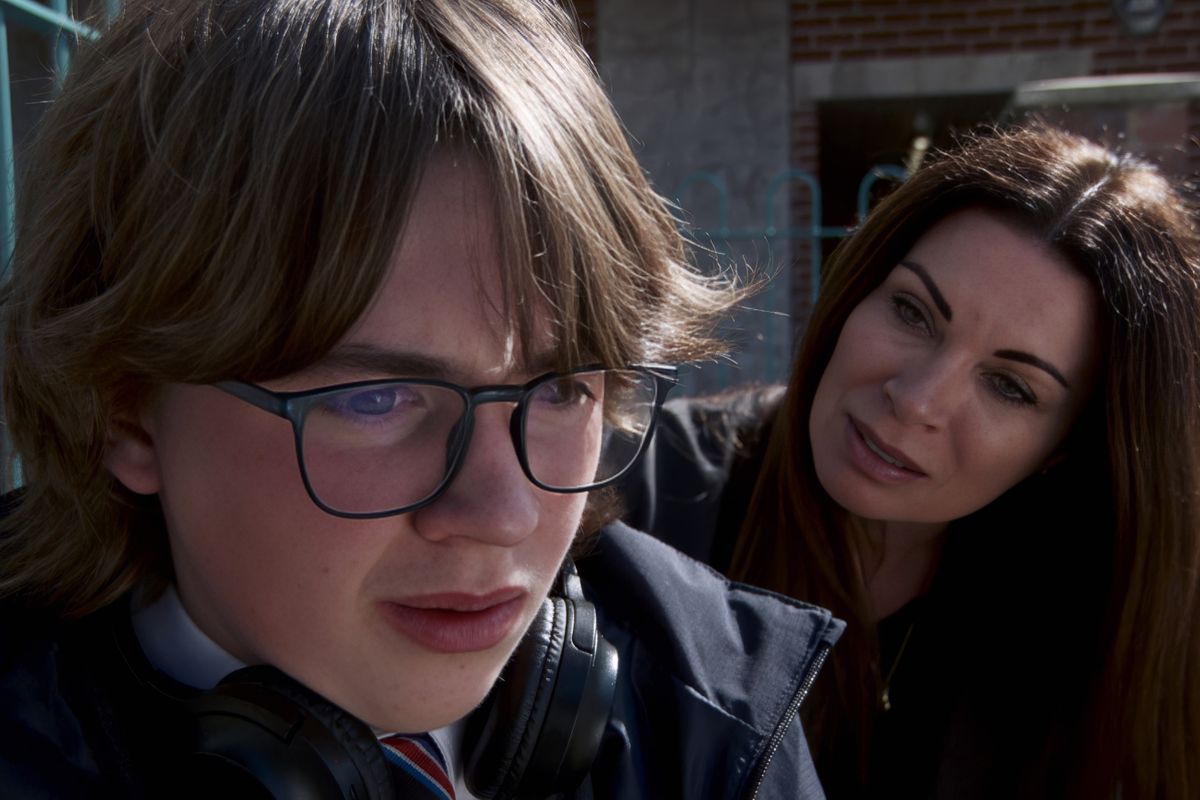 Carla Connor-Swain comes to Sam Blakeman's aid in Coronation Street