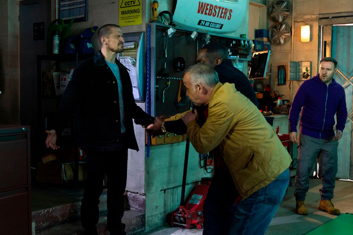 There's drama at the garage in Coronation Street