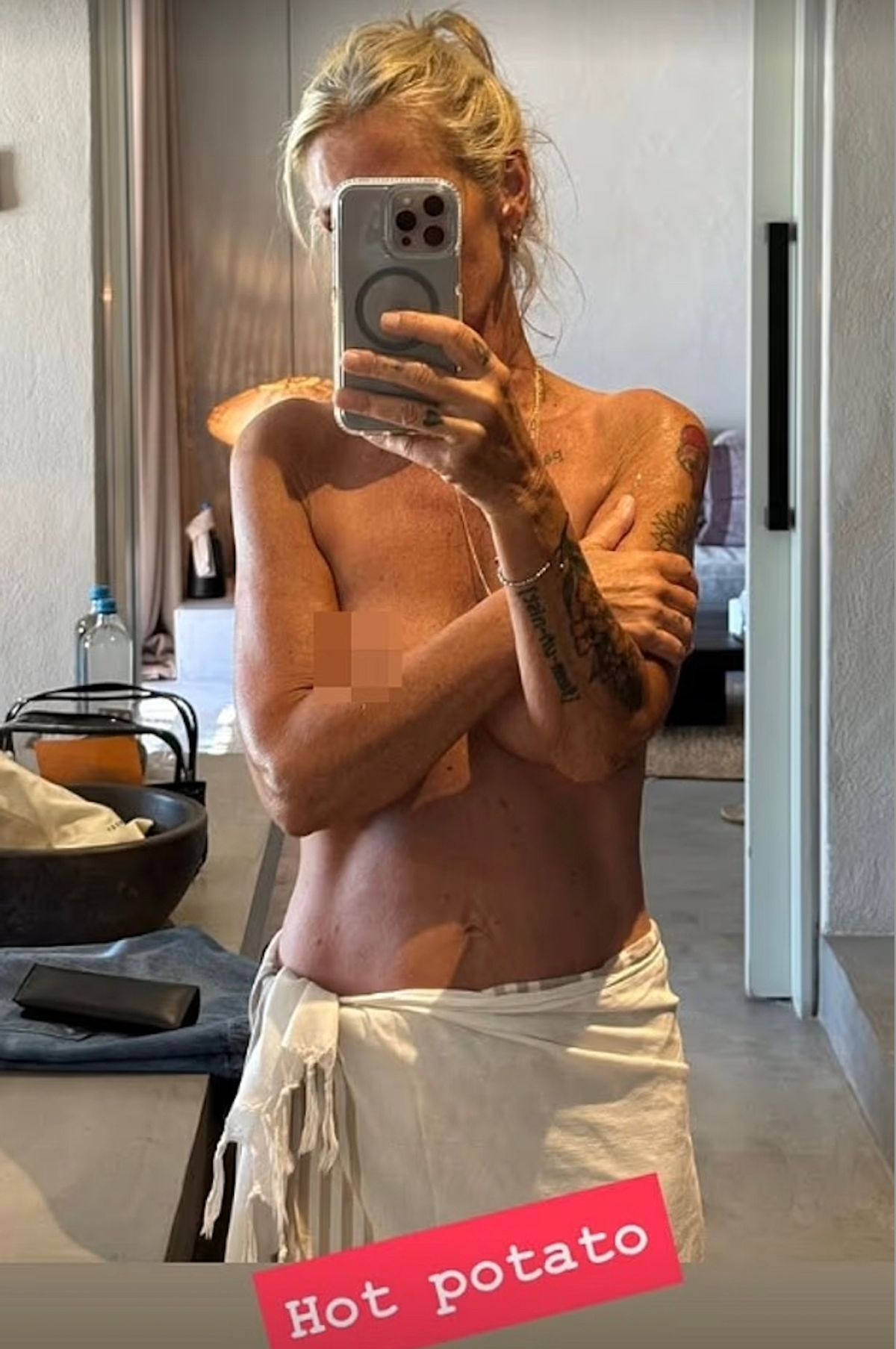 Ulrika posted a topless photo