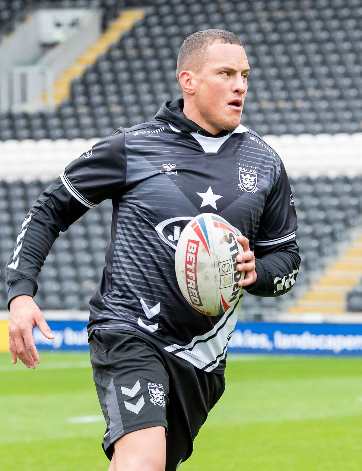 Former Hull FC prop Kane Evans has come out as gay and has revealed a 20-year battle with his sexuality.