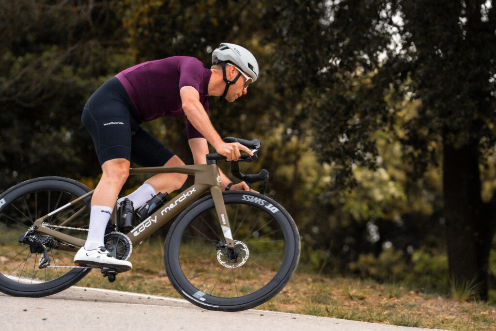 2026 Eddy Merckx 525R riding driveside