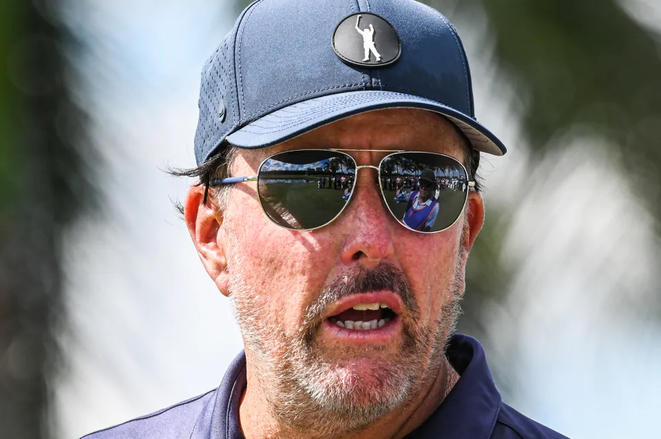 Mickelson's friends believe his actions prevented him from becoming a legend