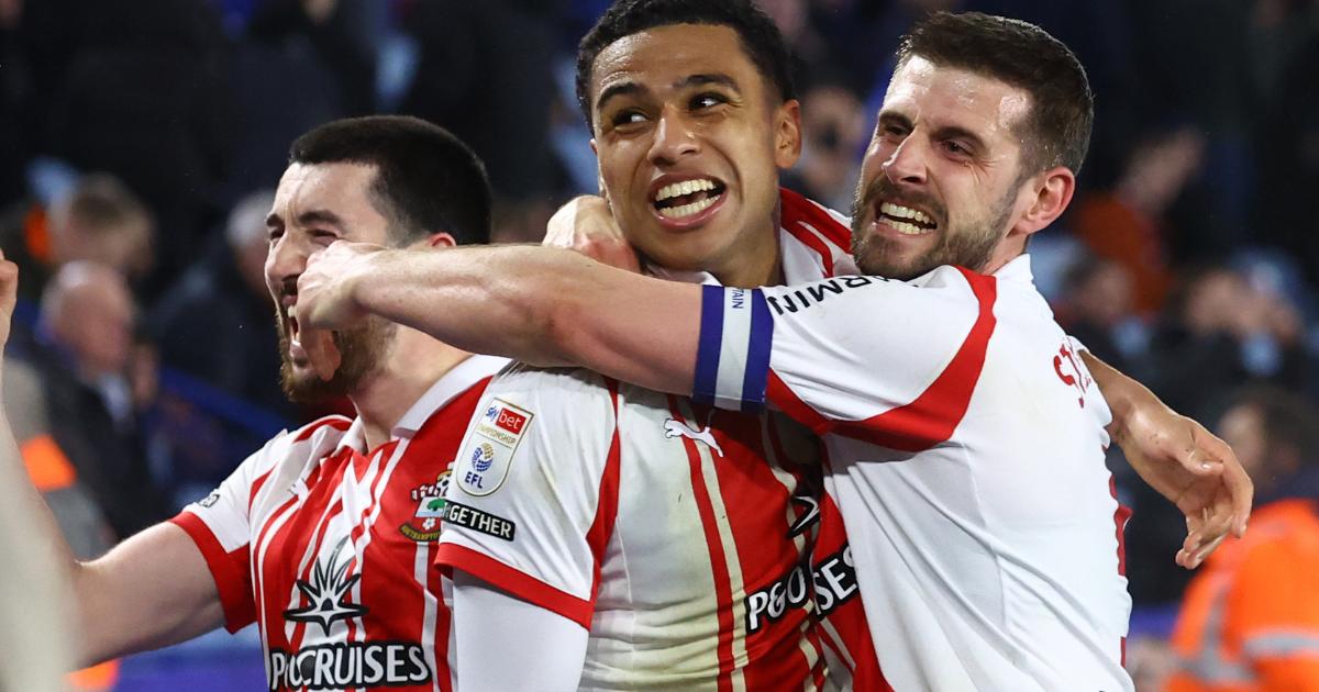 Premier League side make £20m bid for Southampton's Charles