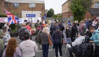 Peaceful protest held outside Portswood police station - Daily Echo