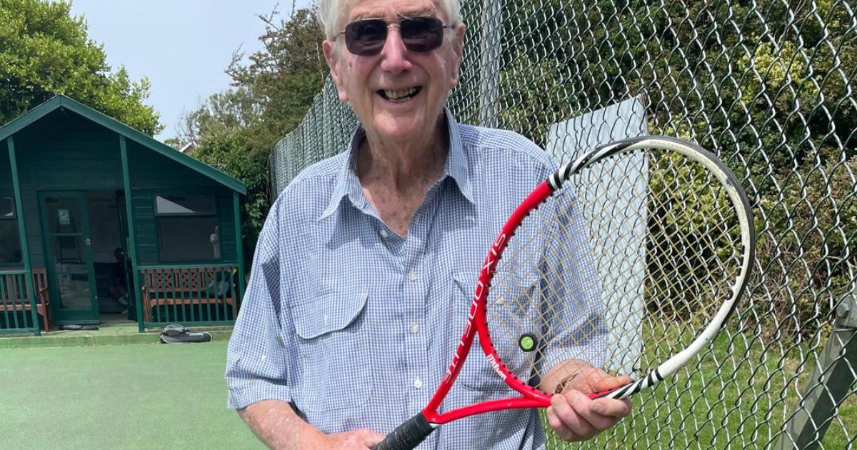 Inspirational Isle of Wight tennis player, 90, refuses to quit game