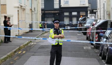 Brighton & Hove Police respond to 'distressing' knife incident