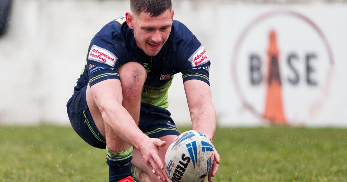 Barrow Raiders snatch late win over Salford in Championship thriller