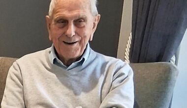 Stourbridge care home backs resident's golfing dream