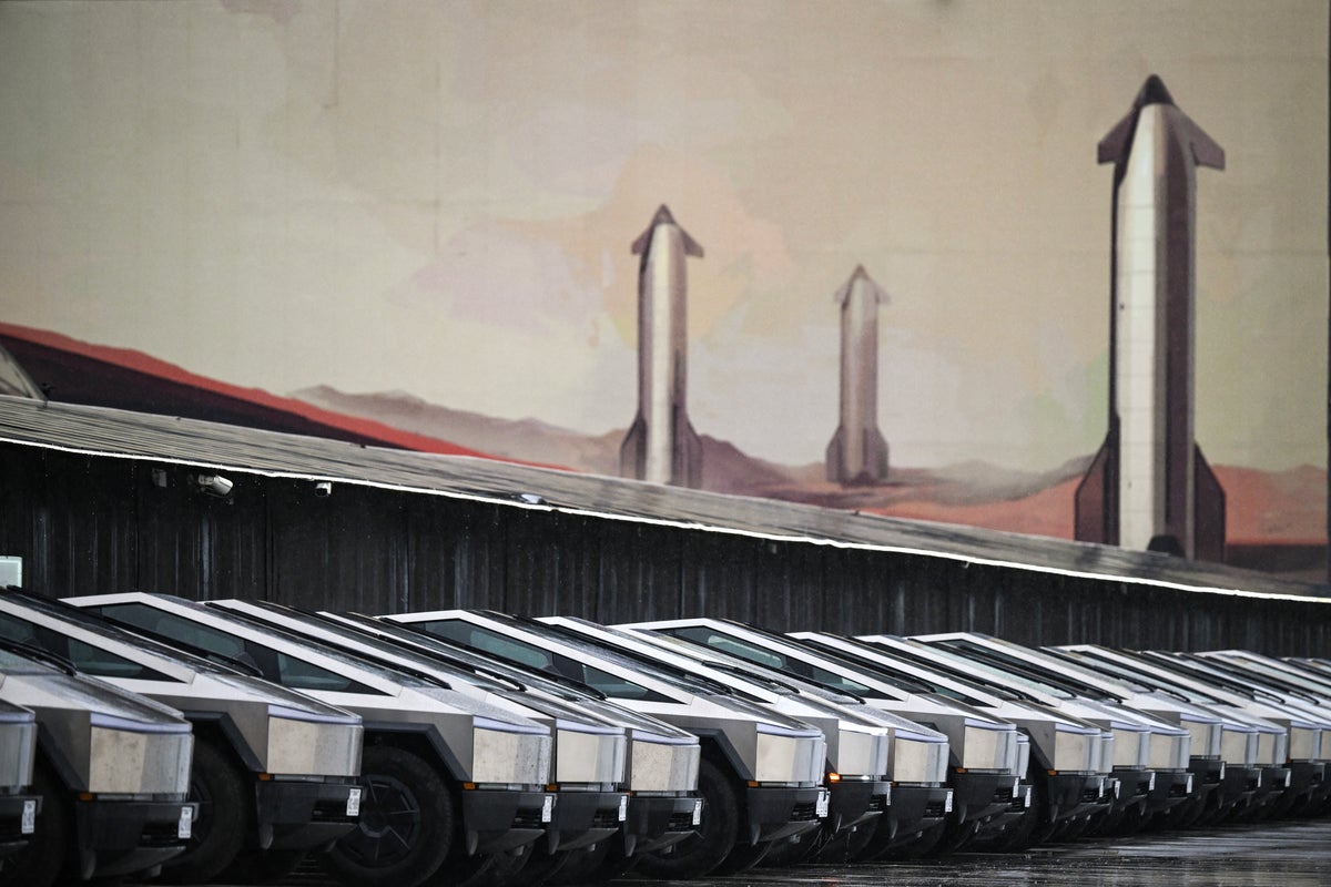 SpaceX plans eight-mile ‘Starpipe’ to fuel Mars-bound Starship