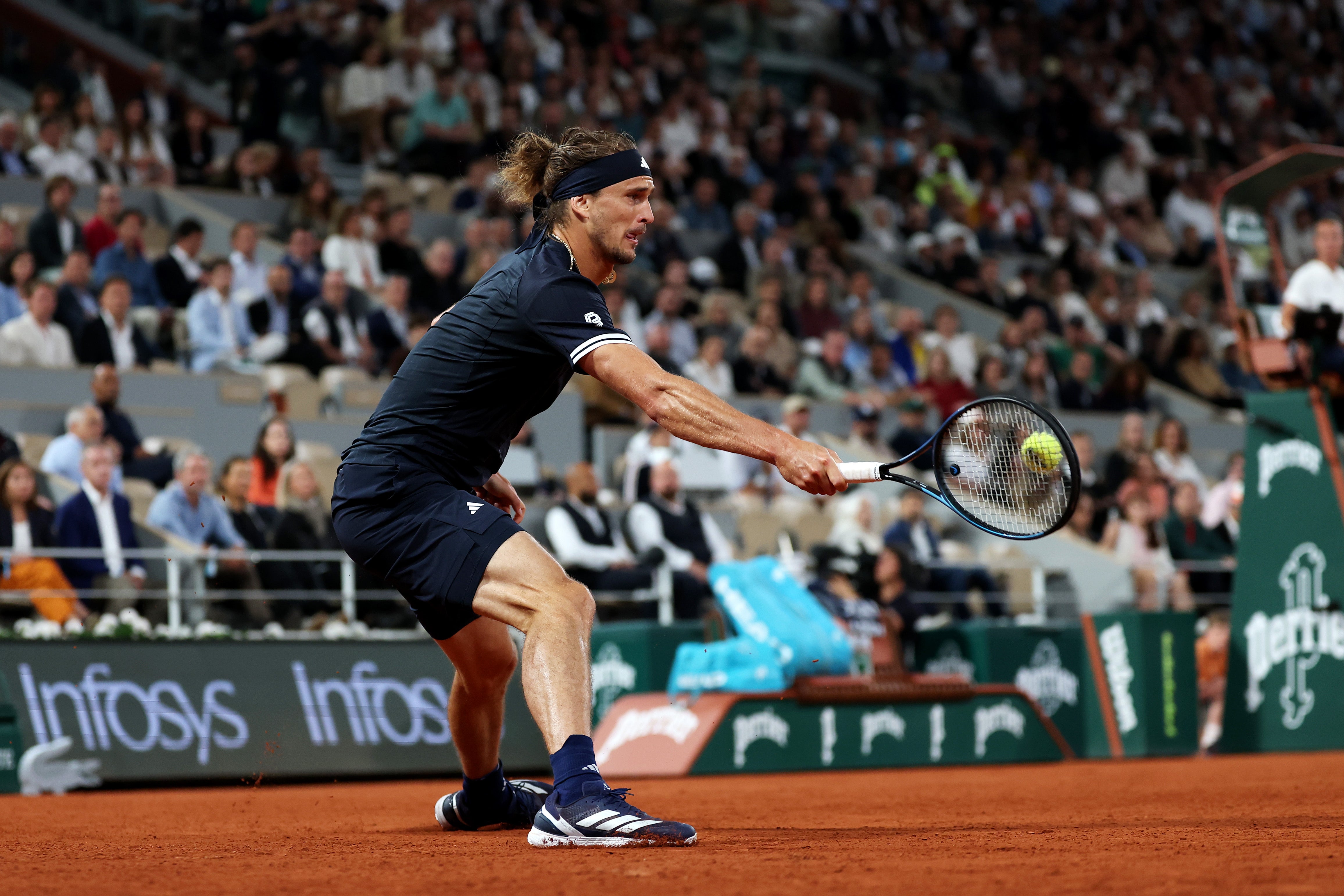 Zverev will play Jakub Mensik in the semi-finals