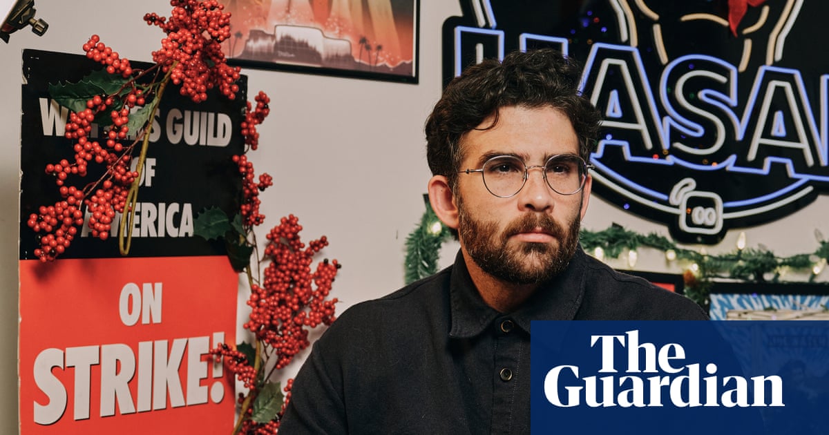 Two US political commentators banned from entering UK | Digital media
