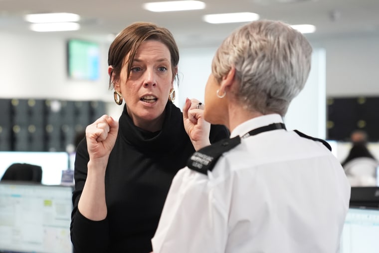 Jess Phillips visits West Midlands Police control room