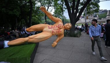 Mexico's president vows to avoid 'trap' of pre-World Cup crackdown