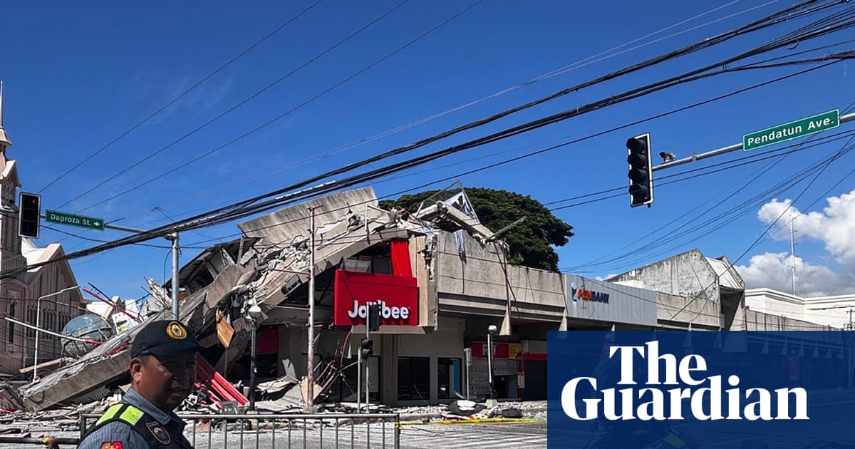 Powerful earthquake in southern Philippines leaves at least 19 dead | Philippines