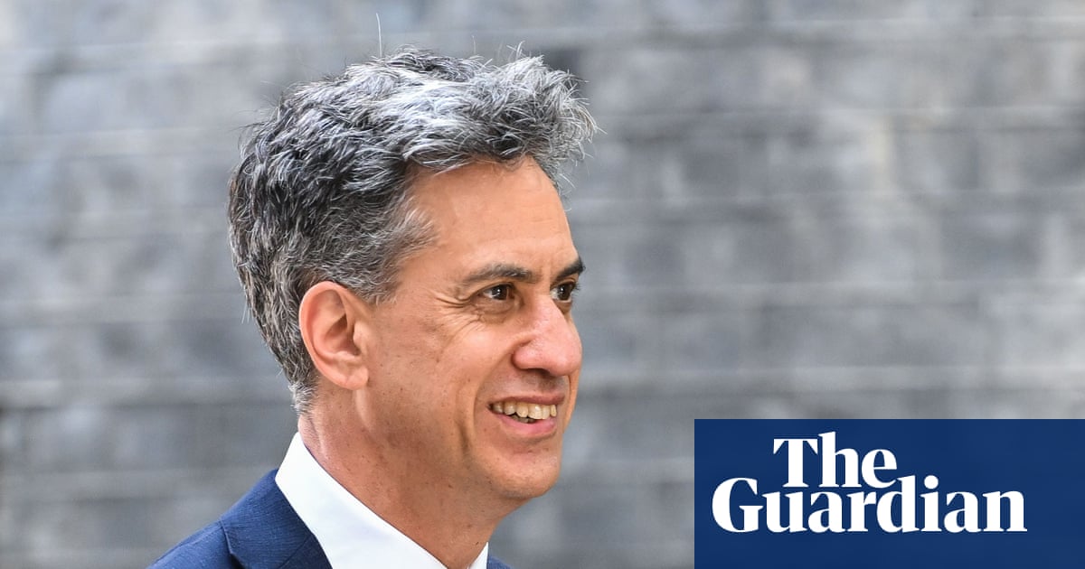 Lucy Powell appears to endorse Ed Miliband as Andy Burnham’s chancellor | Ed Miliband