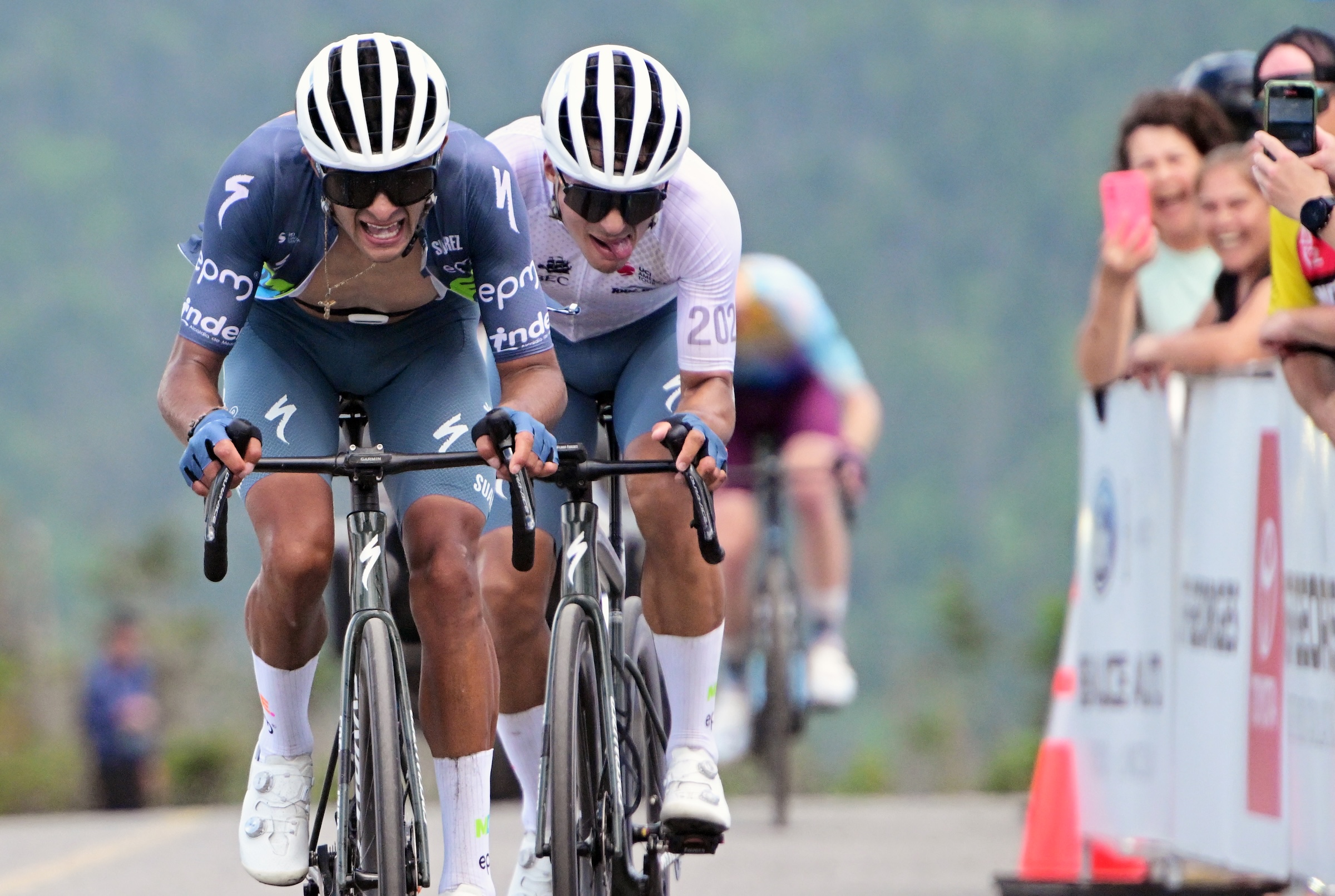 Diego Camargo and Wilmar Paredes ride to the finish on stage 3 of Tour de Beauce