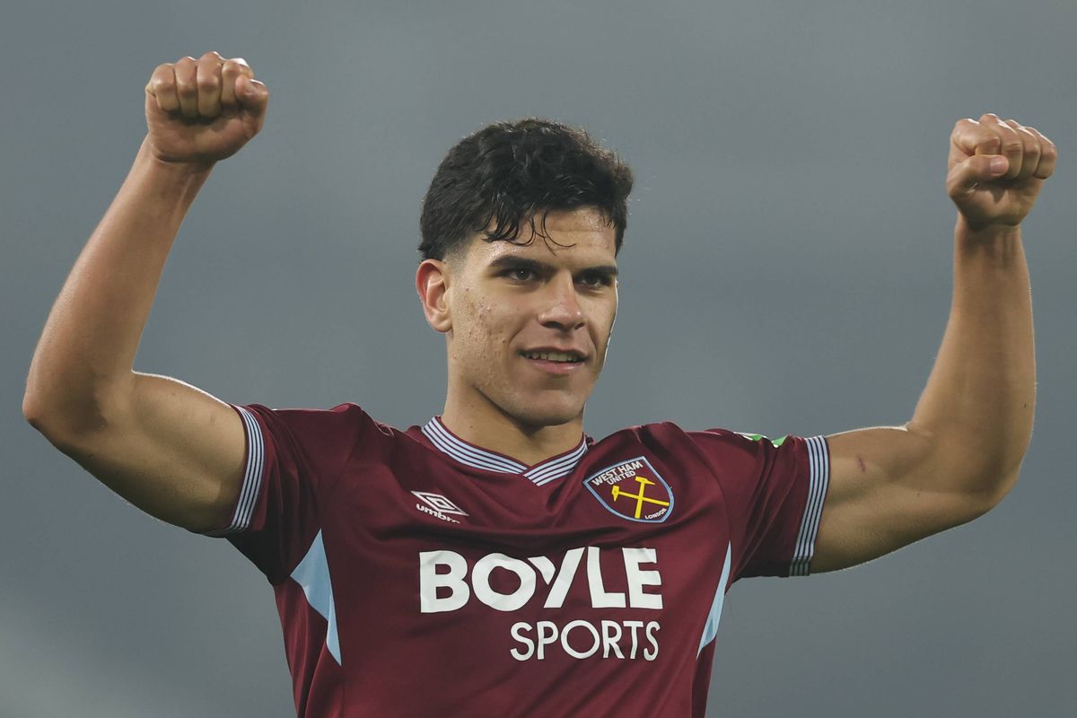 Mateus Fernandes of West Ham United celebrates