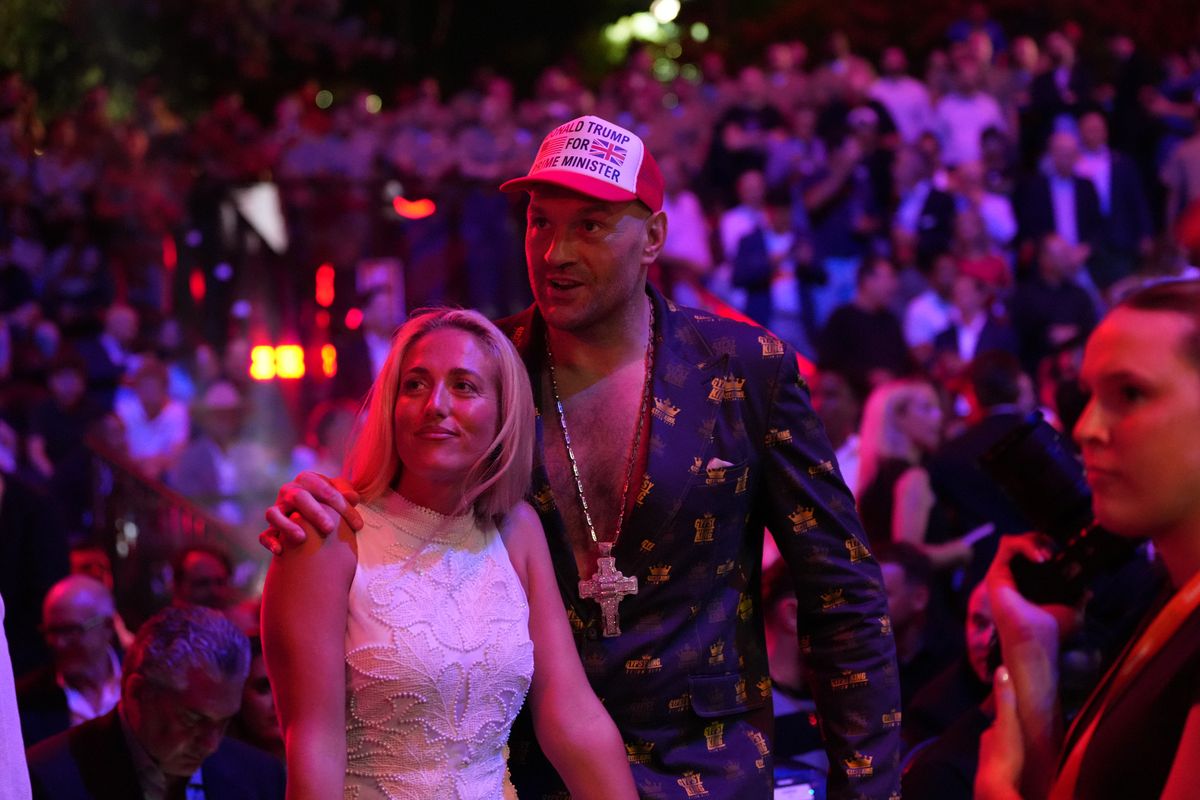 Tyson and Paris in the crowd at UFC Freedom 250