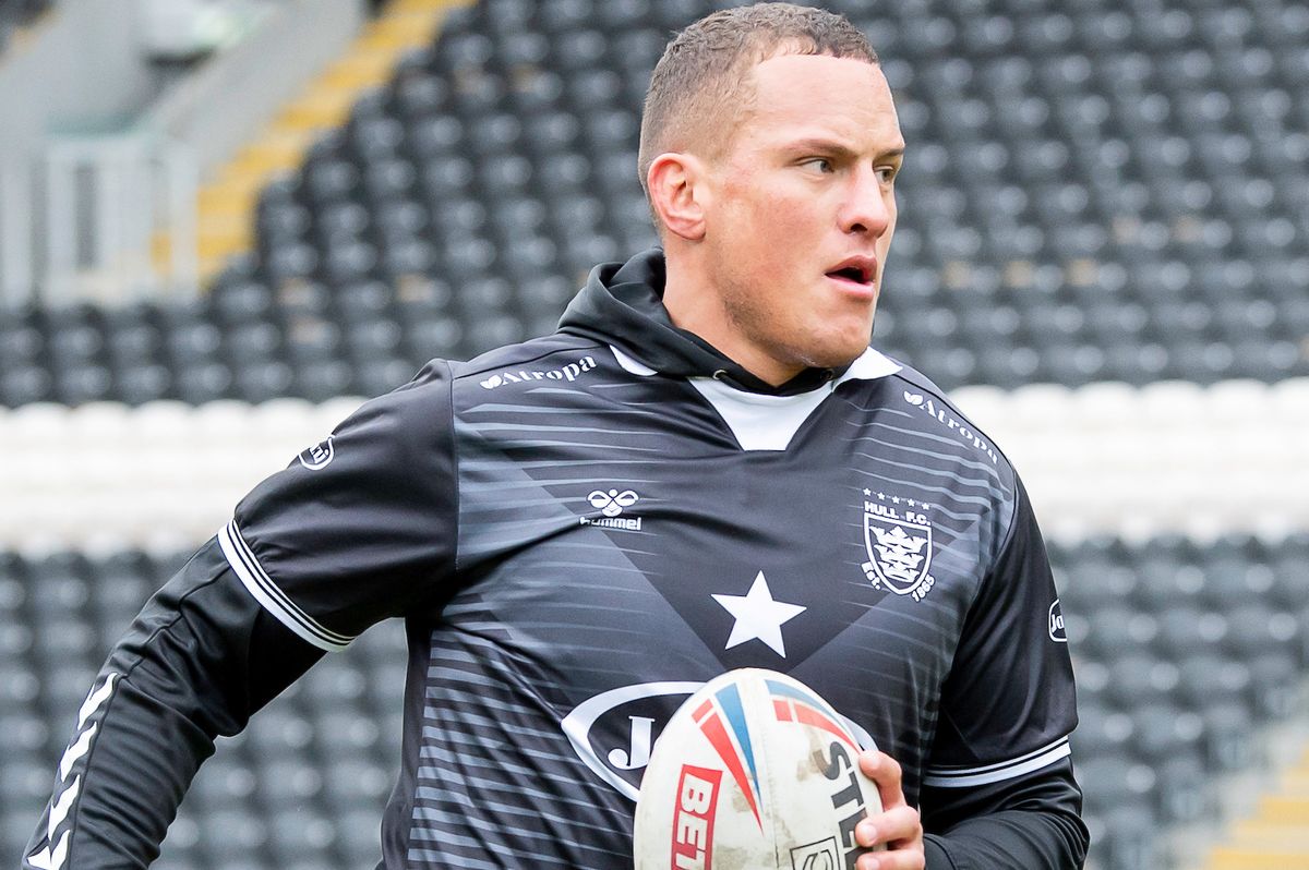 Former Hull FC prop Kane Evans has come out as gay and has revealed a 20-year battle with his sexuality.