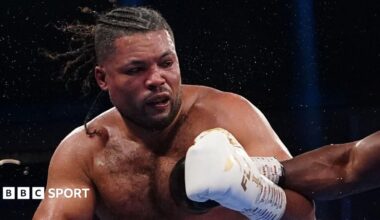 Joe Joyce in action