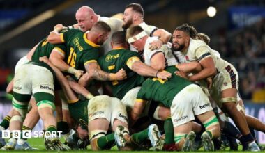 England and South Africa scrum