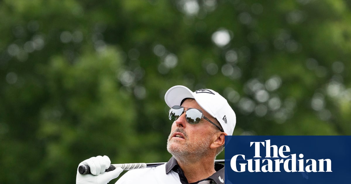 Phil Mickelson reportedly ousted from golf club after alleged ‘inappropriate contact’ with woman | Phil Mickelson