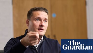 Streeting says raising concerns over Gaza in government like ‘hitting up against a brick wall’ | Wes Streeting