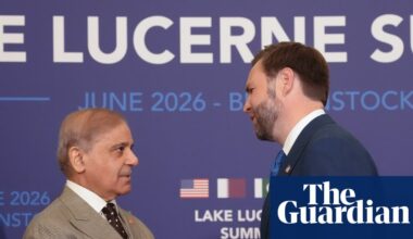 US-Iran talks in Switzerland get under way as strait of Hormuz remains closed | Iran
